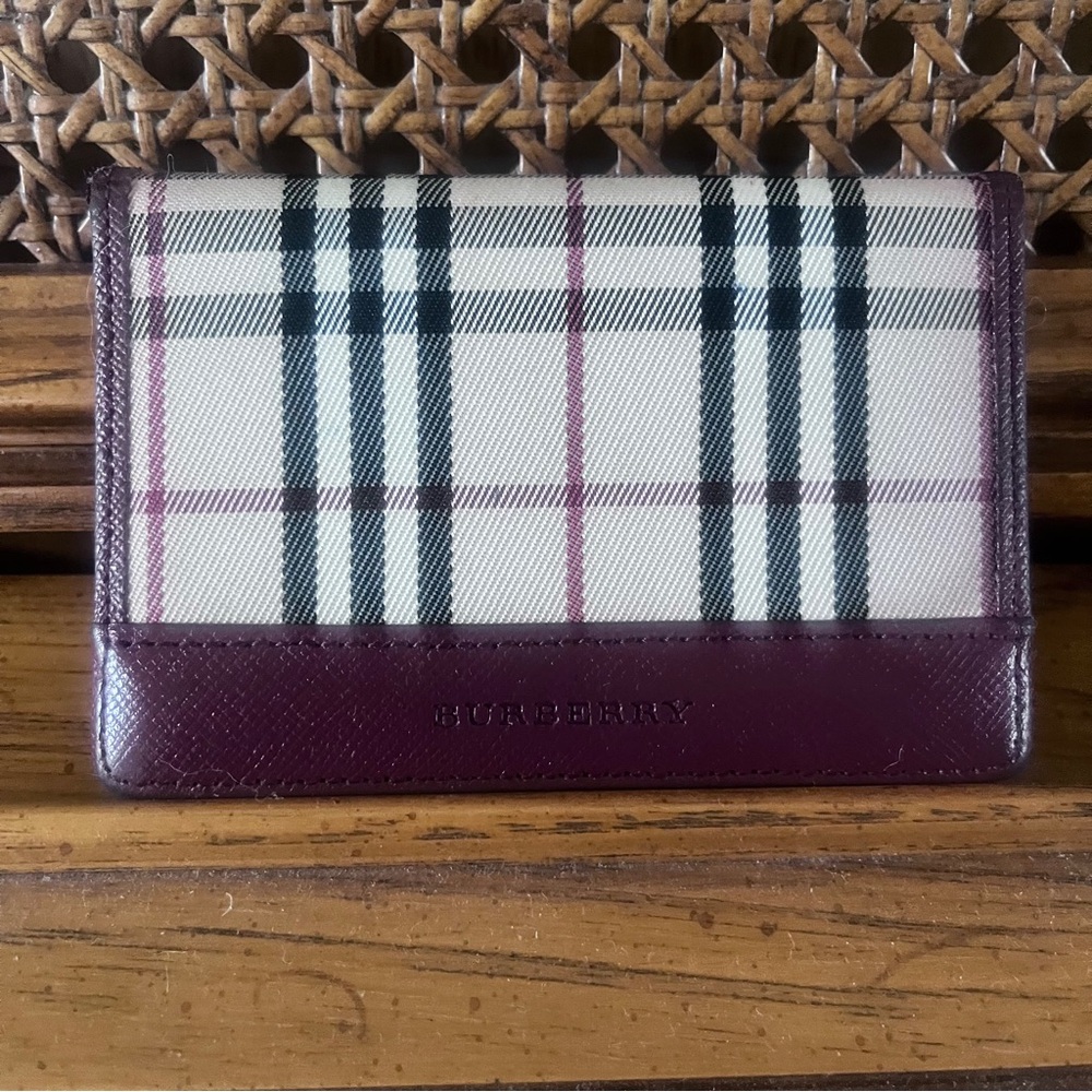 Burberry Plaid Card Holder in Cream and Burgundy
